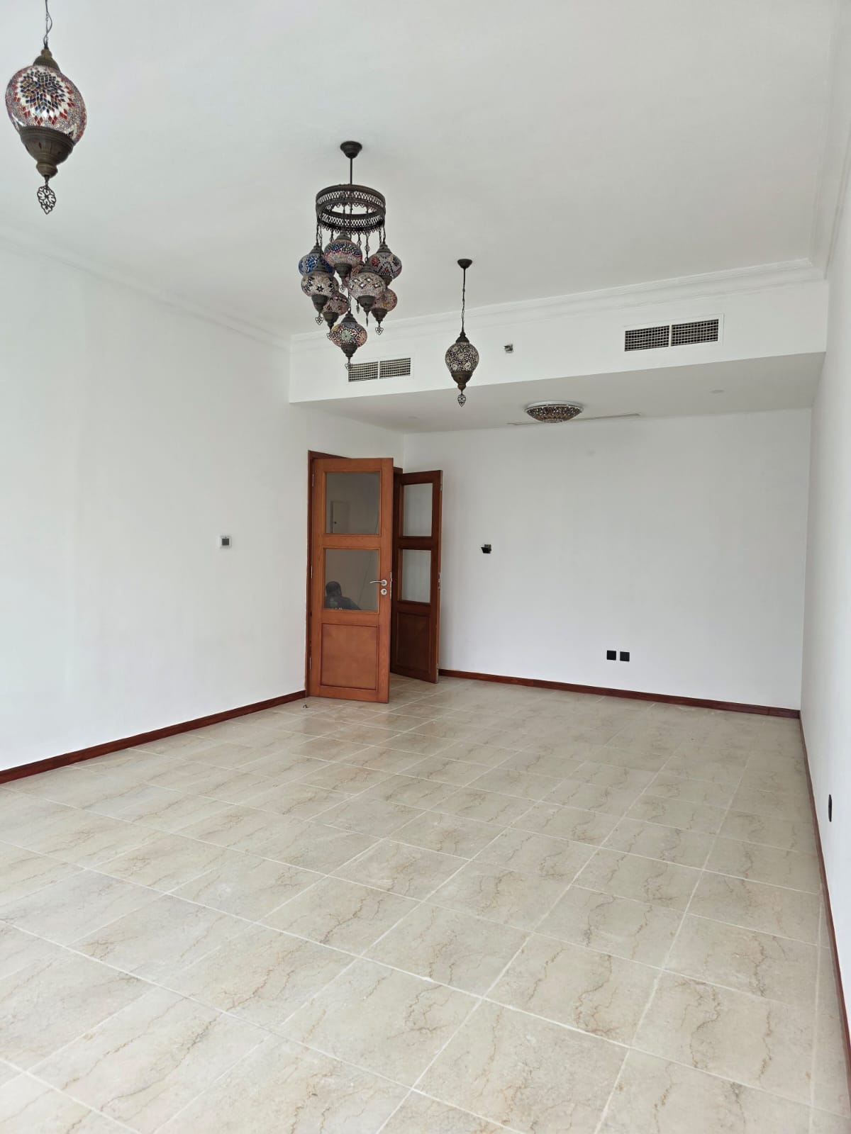 WhatsApp Image 2025-12-17 at 18.44.51