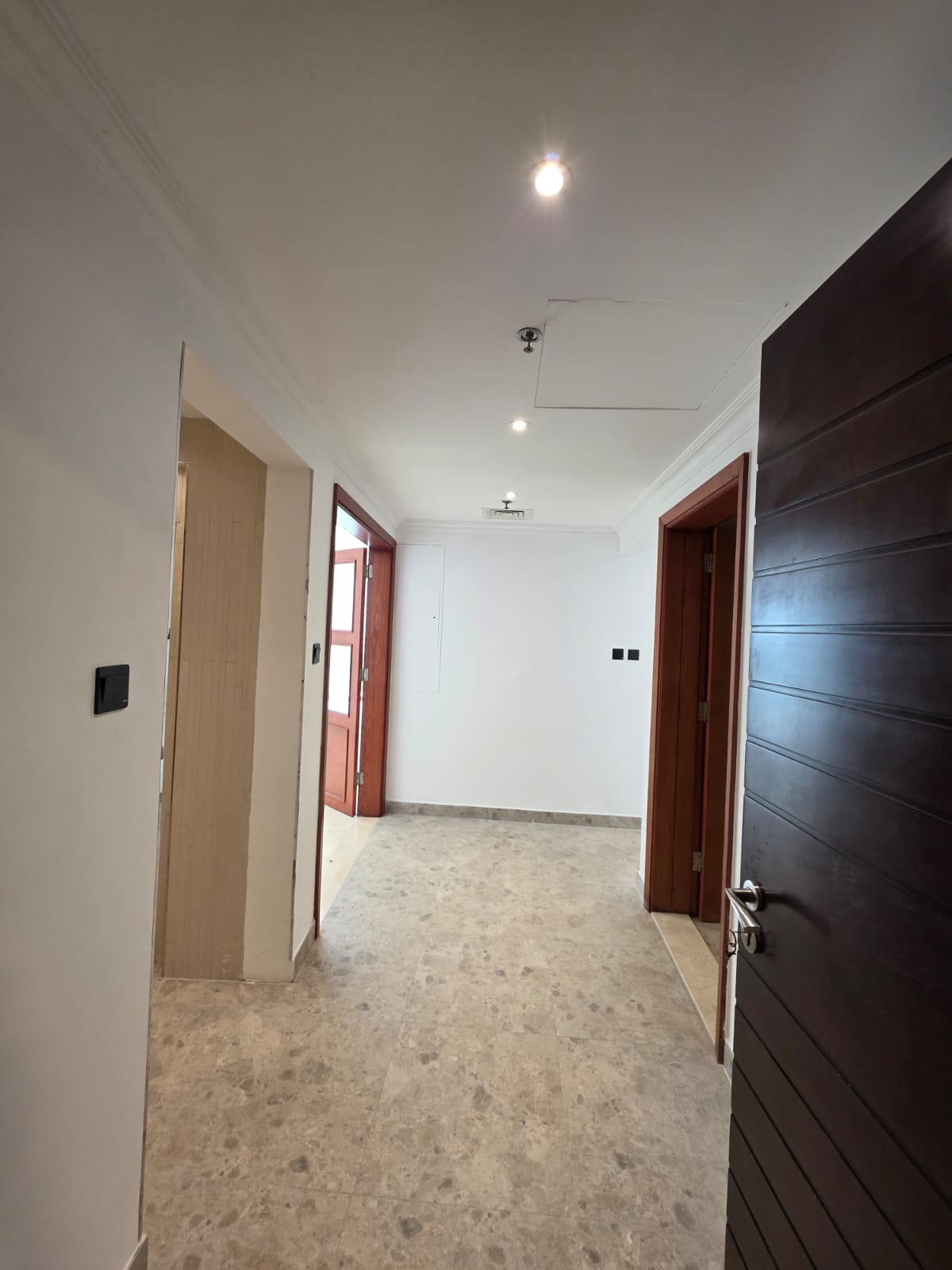 WhatsApp Image 2025-12-17 at 18.44.53 (1)